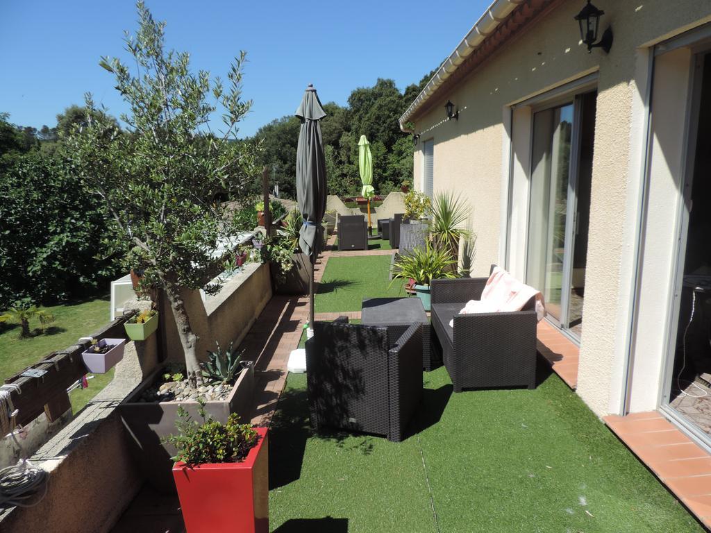 Les Deux Lions Hotel Alairac ภายนอก รูปภาพ