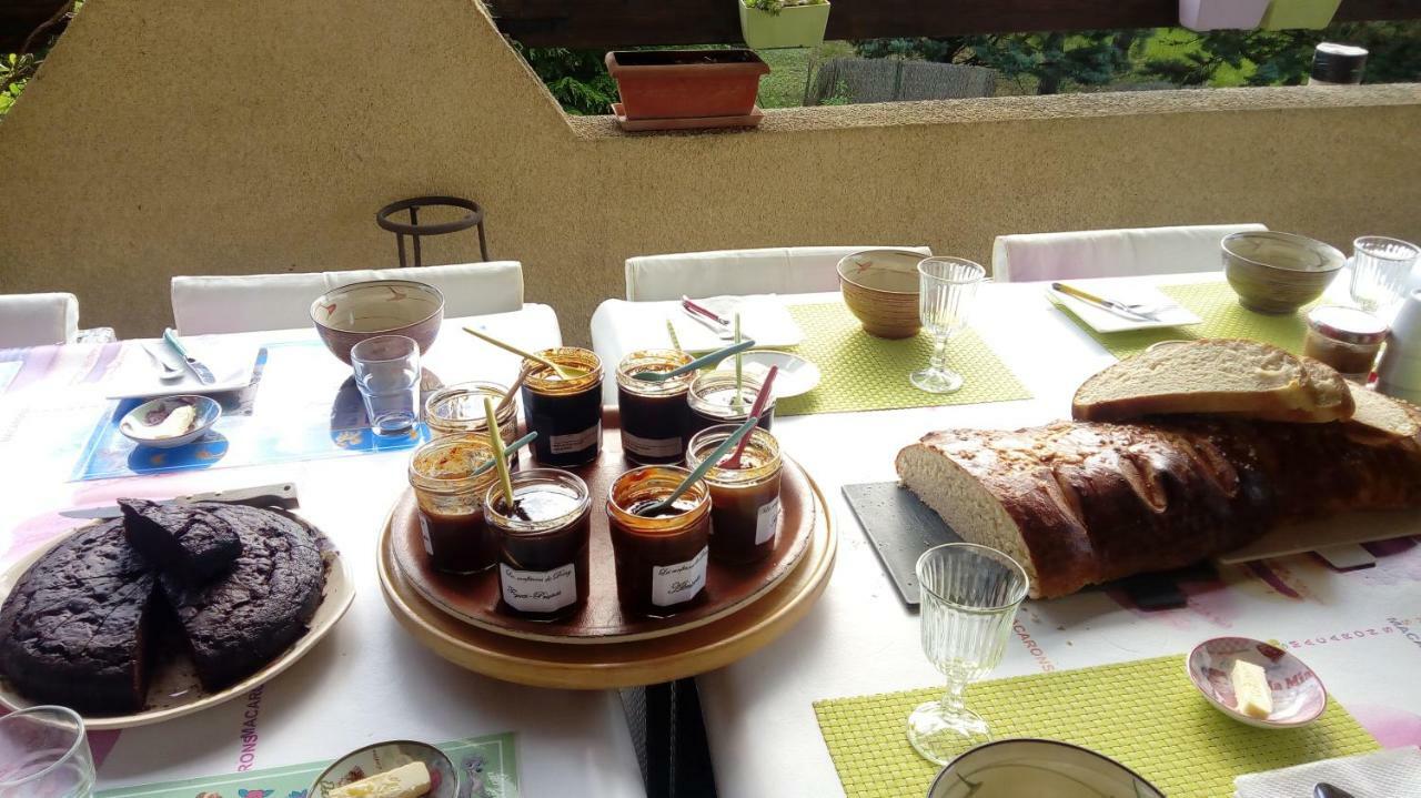 Les Deux Lions Hotel Alairac ภายนอก รูปภาพ